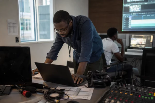 Au Sénégal, les sound systems reggae s’imposent comme une nouvelle scène urbaine entre mémoire et cohésion
