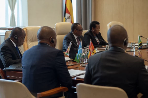 En Ouganda, l’extradition de Michael Katungi expose les liens troubles entre justice, pouvoir et réseaux transnationaux