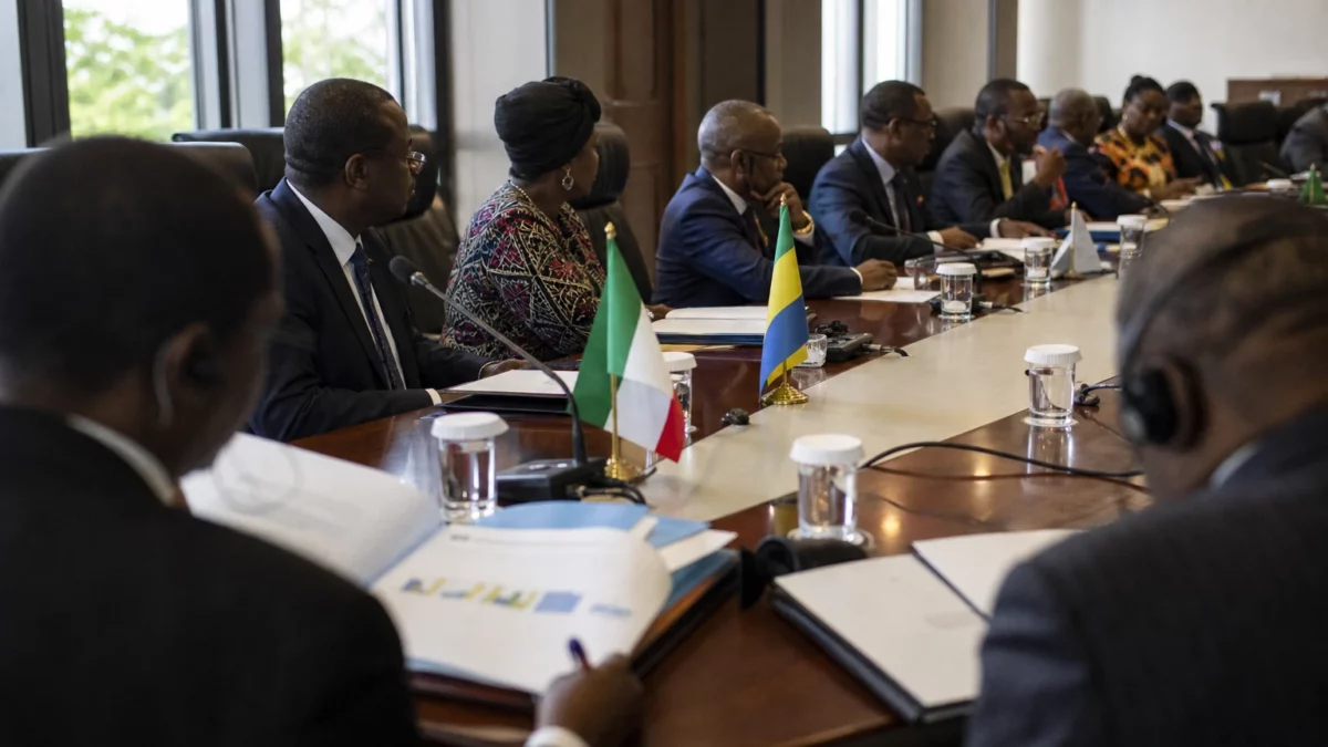 Au Gabon, Oligui Nguema réoriente les bourses d&rsquo;études vers l&rsquo;Afrique et assume un choix de souveraineté éducative