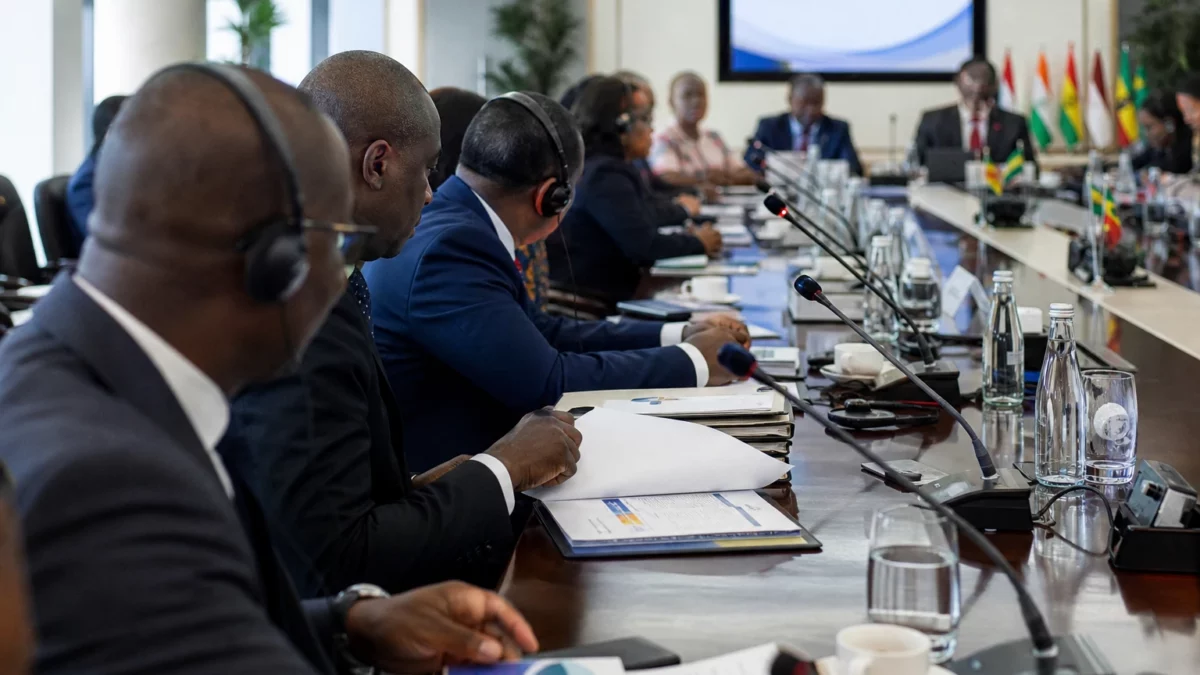 Au Ghana, la mobilité électrique accélère plus vite que le réseau et force Accra à revoir sa stratégie énergétique