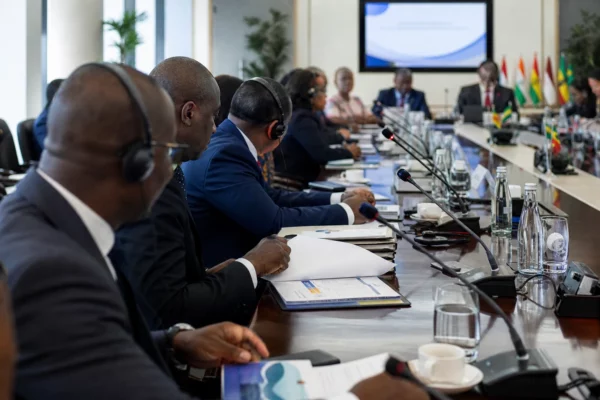 Au Ghana, la mobilité électrique accélère plus vite que le réseau et force Accra à revoir sa stratégie énergétique