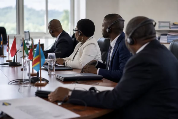 Révision constitutionnelle en RDC : pourquoi le détour par le Vatican ne convainc ni juristes ni opposants