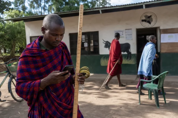 En Tanzanie, des Massaï transforment le suivi des pâturages en arme contre la dégradation des sols