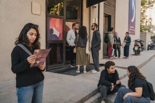 Au Caire, Ahmed El Attar transforme une pièce sur la dépression en expérience collective pour le public arabe