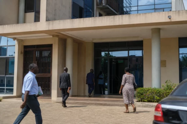 Au Togo, la détention de réalisateurs français relance le bras de fer entre sécurité des Savanes et liberté de tournage