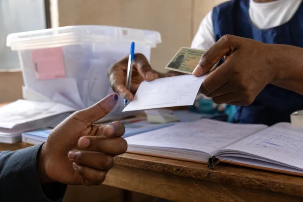 À Kisangani, la RDC mise sur la vaccination des soignants pour freiner Ebola dans six provinces de l’est