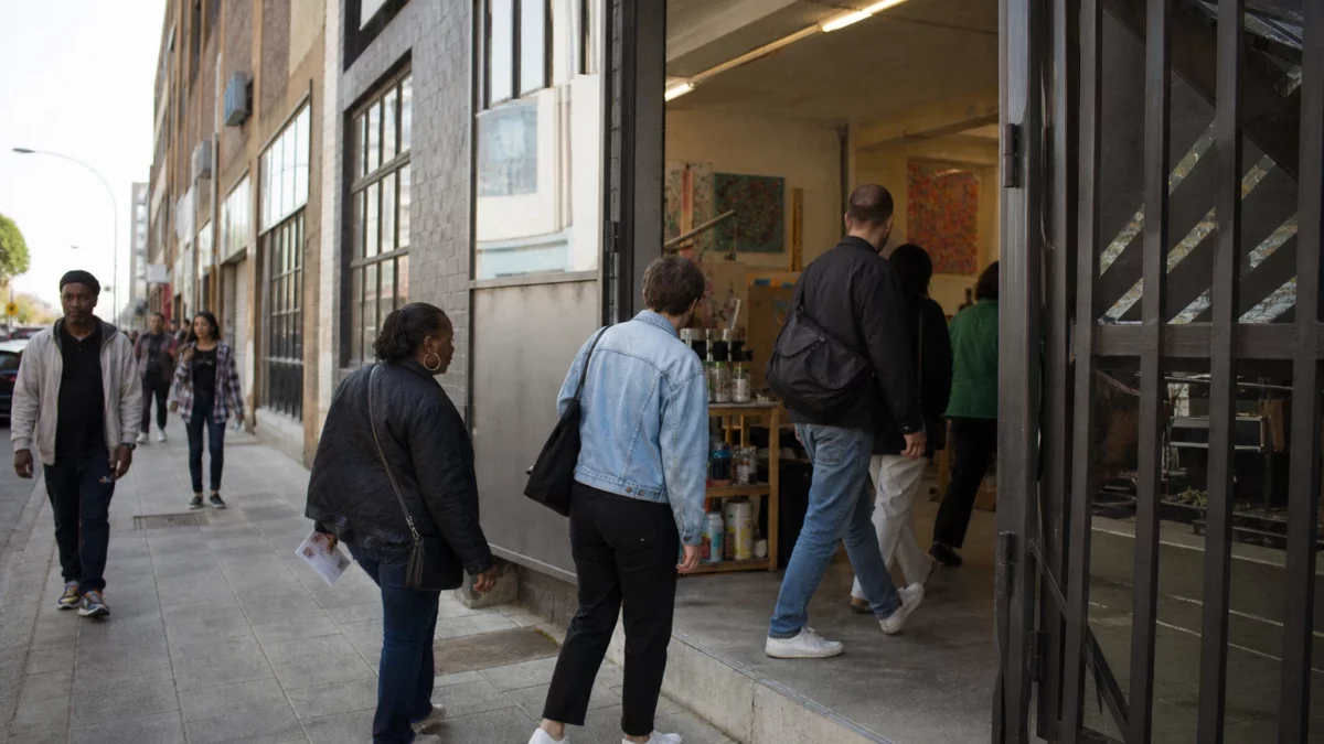 À Johannesburg, les studios d’artistes s’ouvrent au public et transforment le centre-ville en scène culturelle