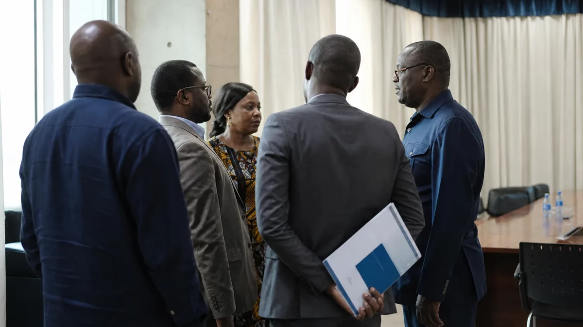 Expulsions Afrique États-Unis : des accords opaques redessinent la frontière migratoire et posent la question des droits fondamentaux
