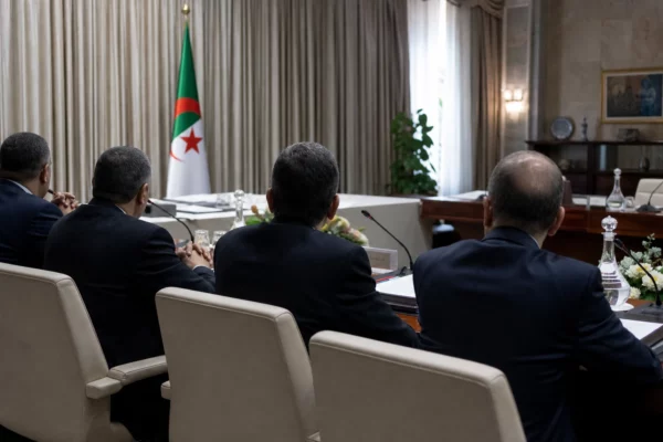 En Algérie, les incendies relancent la ligne dure de Tebboune contre les pyromanes et les trafiquants