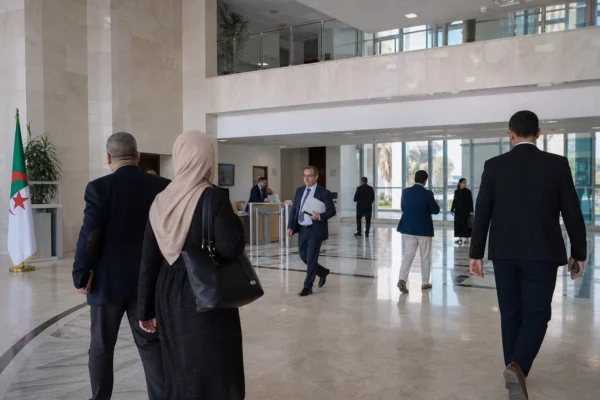 Algérie et Sahel central : comment Alger transforme ses gestes militaires en levier diplomatique durable