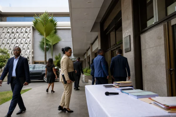 Madagascar renforce ses marges de manœuvre en rouvrant le dialogue avec la France malgré l’ombre russe