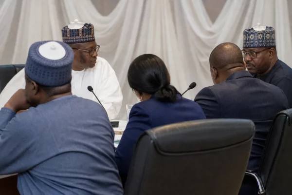 Au Nigeria, le blocage du convoi de Peter Obi à Benue révèle les tensions sécuritaires avant 2027