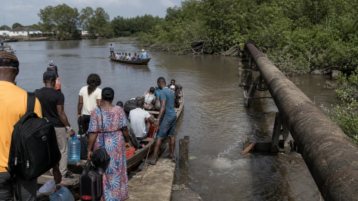 À Bille, la fuite de gaz au Nigeria transforme l’attente administrative en risque quotidien pour les habitants du delta du Niger