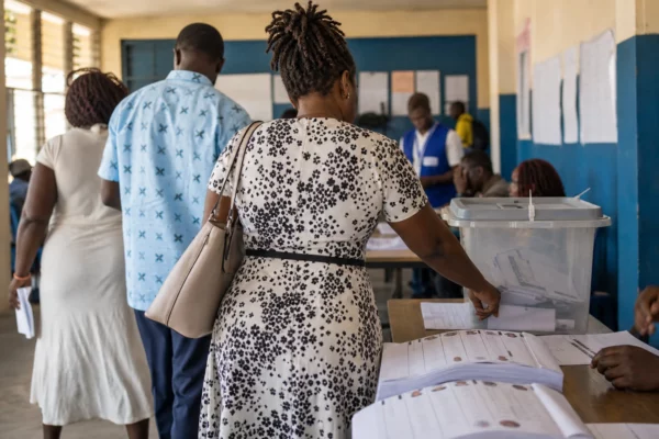 Fraude professionnelle en Afrique subsaharienne : pourquoi l’alerte interne révèle mieux les risques que les contrôles tardifs