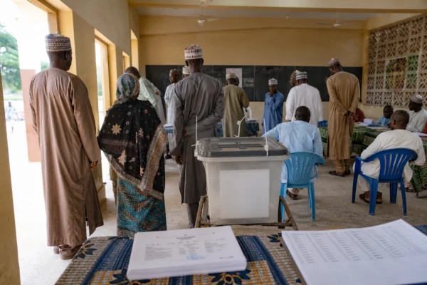 Niger : plus d’aspirants soignants, mais la pénurie de personnel de santé freine toujours la couverture médicale