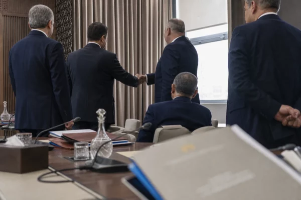 À Ceuta, des Marocains contestent l’accès inégal à l’asile et mettent l’Espagne face à ses propres règles frontalières