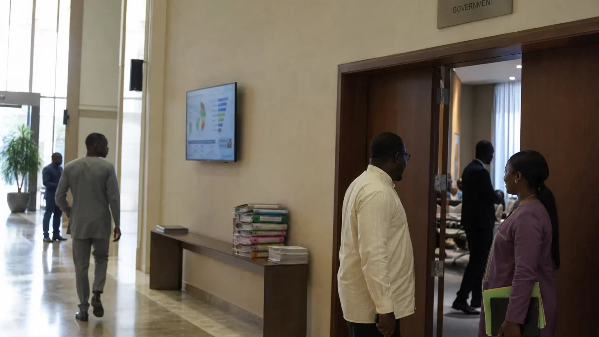 En Guinée, Doumbouya impose aux ministres la rigueur budgétaire et des résultats concrets sur le terrain