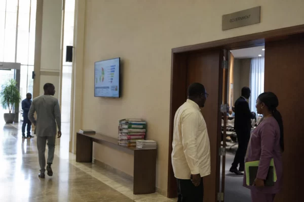 En Guinée, Doumbouya impose aux ministres la rigueur budgétaire et des résultats concrets sur le terrain