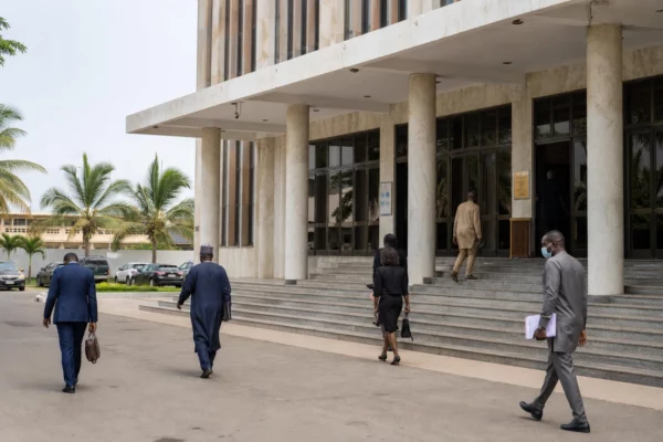 Sanctions américaines contre la CPI : Dakar défend l’indépendance judiciaire autour de Mame Mandiaye Niang