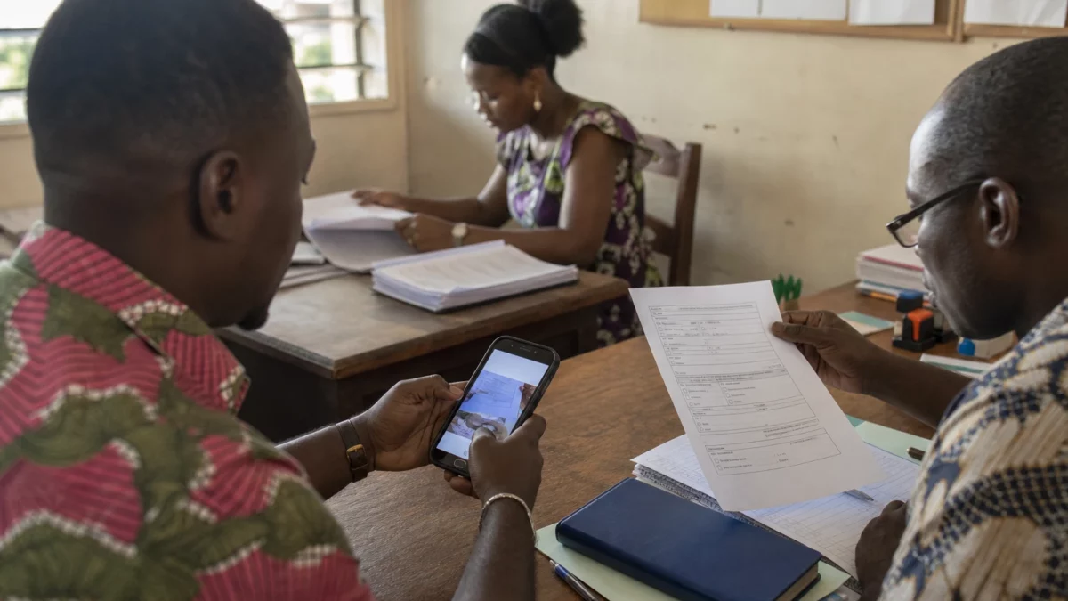En Côte d’Ivoire, l’école doit protéger les élèves avant de publier leurs images sur les réseaux sociaux