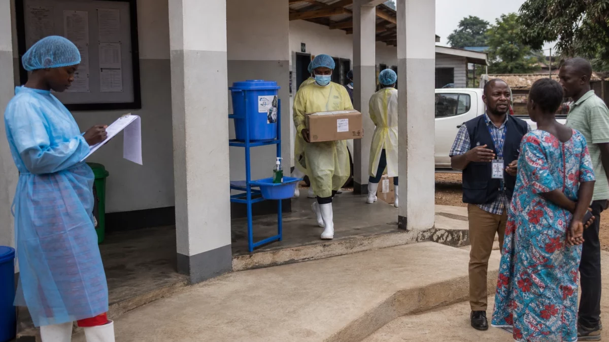 En RDC, Ebola déborde les centres de traitement et révèle la fragilité d’une riposte sous-financée à Kinshasa