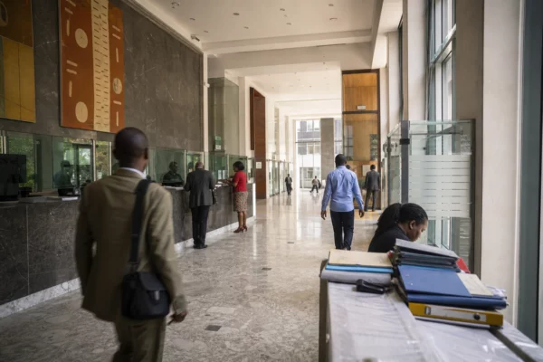 Au Cameroun, les condamnations internationales font grimper la facture publique et mettent Yaoundé face à 446 milliards FCFA