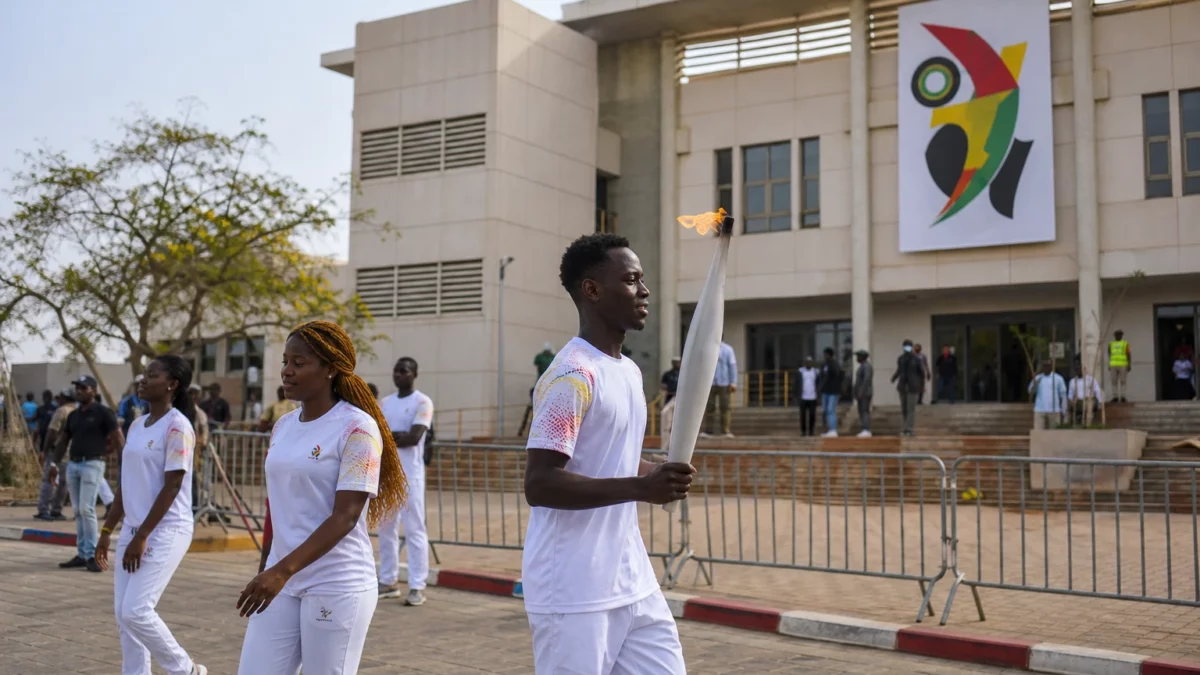 Au Sénégal, la flamme des JOJ 2026 transforme Dakar en point de départ d’une tournée nationale inédite