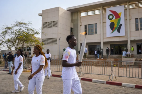 Au Sénégal, la flamme des JOJ 2026 transforme Dakar en point de départ d’une tournée nationale inédite