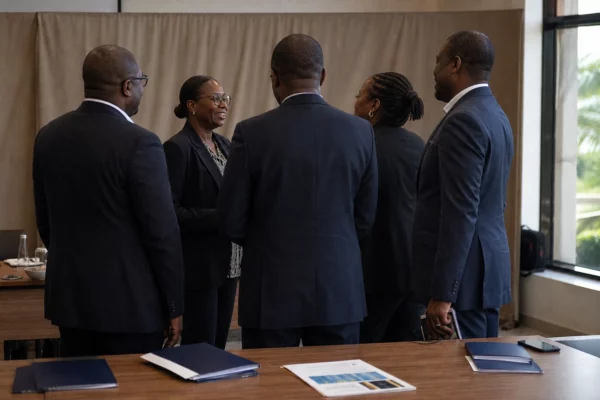 Pourquoi le Nigeria mise sur les mini-réseaux solaires pour réduire sa dépendance aux groupes électrogènes