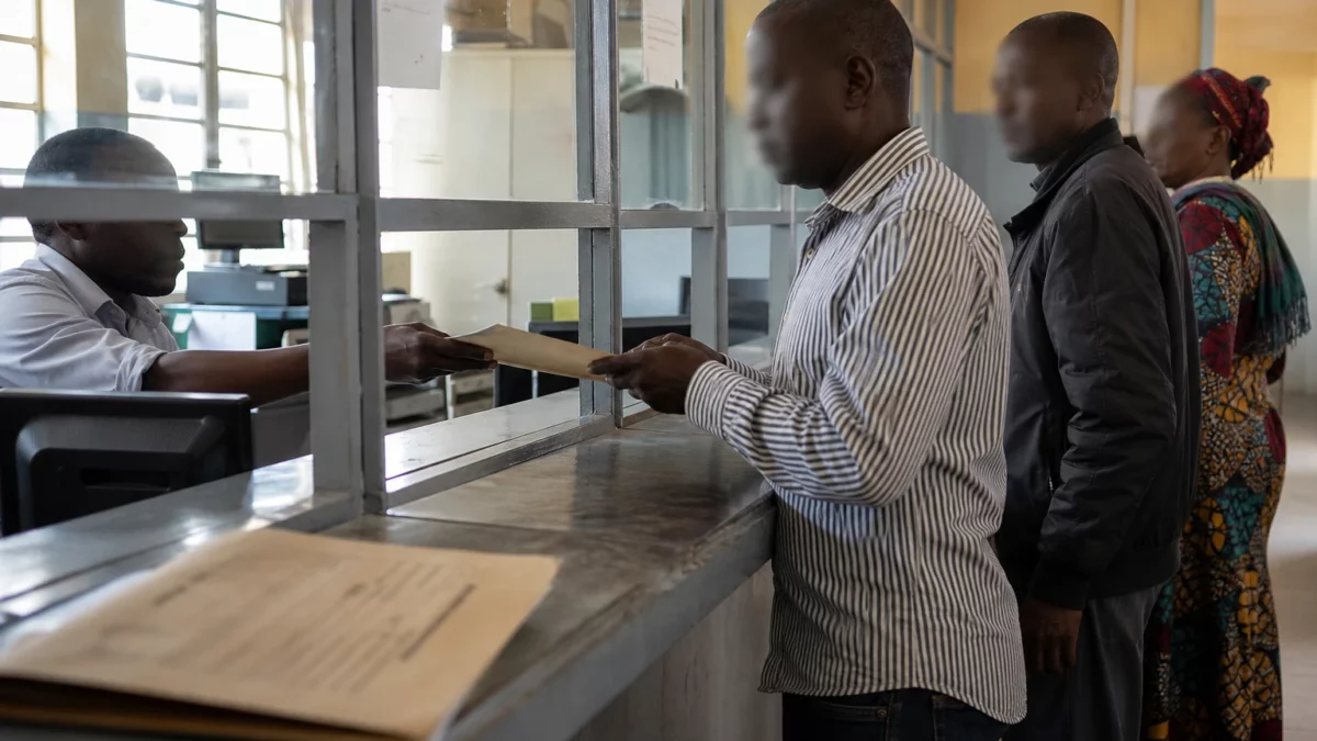 En RDC, la surcharge des camions continue de tuer sur les axes secondaires malgré les alertes répétées des autorités