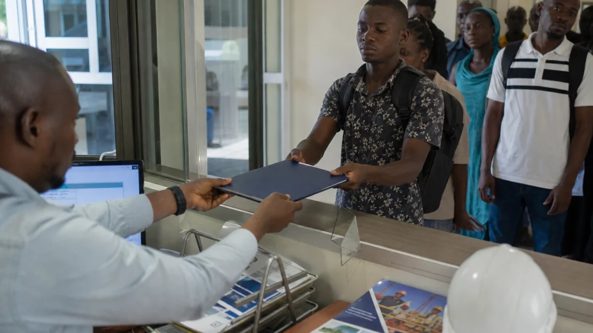 À Simandou, la Guinée doit convertir le recul des emplois de chantier en compétences durables pour toute son économie