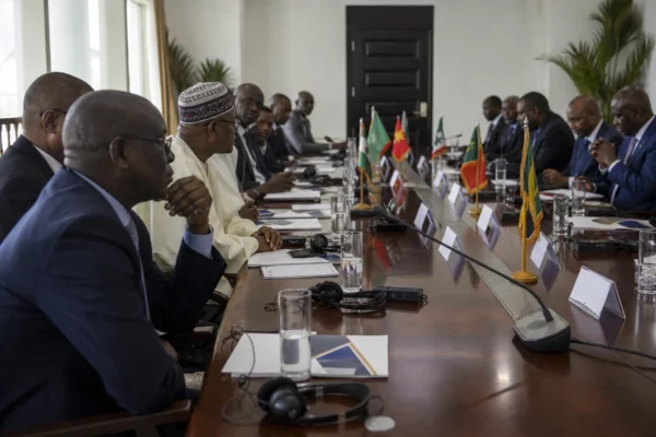 En Guinée, la CRIEF assouplit sa ligne et ouvre la voie aux soins à l’étranger pour Kassory Fofana et Damaro Camara