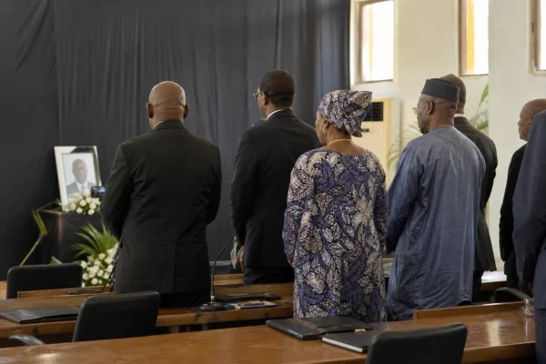 Après sa mort à Paris, Sidya Touré laisse en Guinée l’empreinte d’un technocrate devenu figure majeure de l’opposition politique