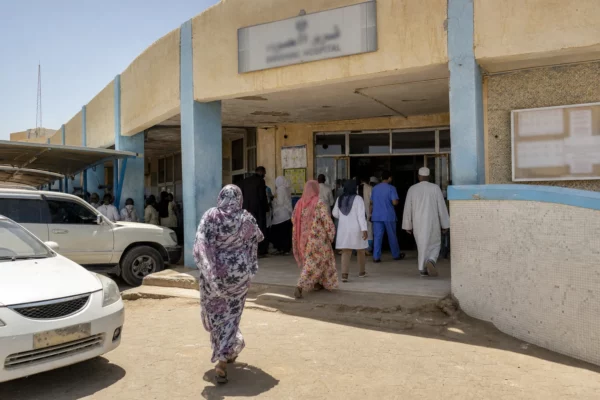 Au Soudan, choléra, dengue et paludisme se multiplient tandis que la guerre bloque les soins de base