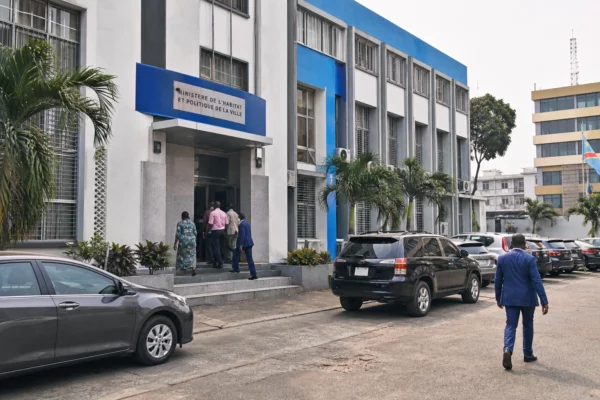 En RDC, la transformation du FONHAB en banque publique veut combler le déficit de logements et relancer le crédit