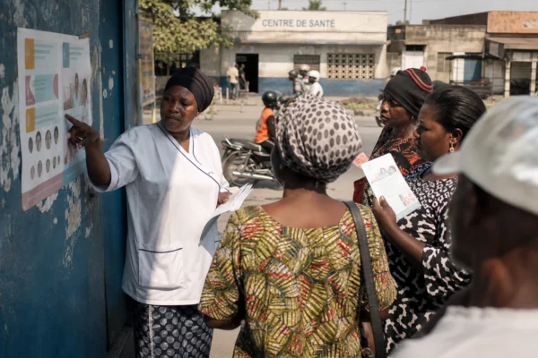 En RDC, Ebola gagne le Sud-Ubangi et oblige Kinshasa à élargir une riposte déjà sous forte pression