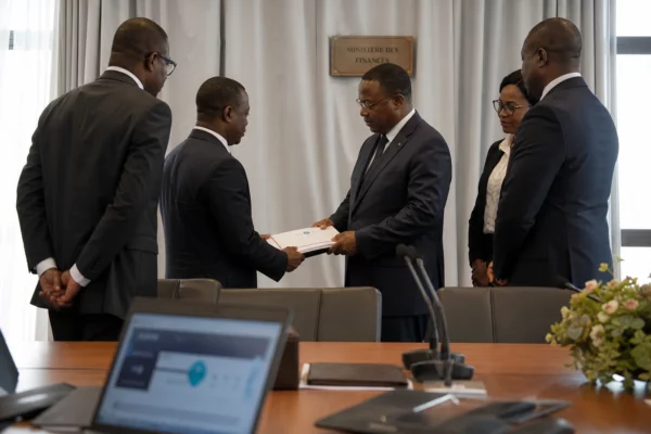 Au Cameroun, Konoom obtient son agrément et prépare une offensive sur le paiement mobile face au duopole Orange-MTN