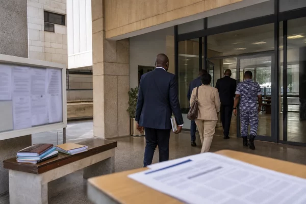 À Abidjan, les démolitions de Koumassi relancent le bras de fer entre urgence urbaine, droits fonciers et responsabilité politique
