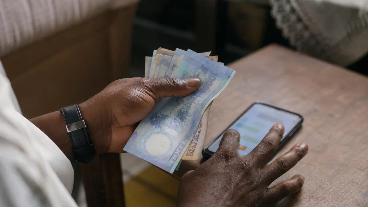Au Rwanda, la diaspora rwandaise devient un mythe social entre réussite affichée et précarité cachée