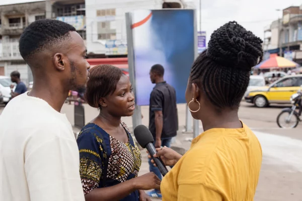 Assainissement à Kinshasa : le Service national teste une réinsertion musclée pour nettoyer la capitale