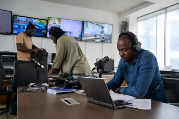 À Abidjan, la coopération entre la Côte d’Ivoire et la Guinée prend une dimension sécuritaire et économique décisive
