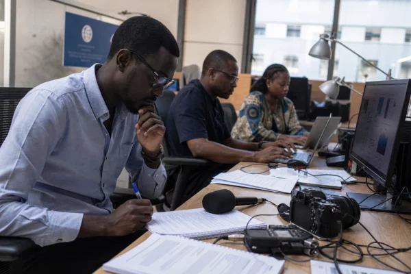En Afrique, la diaspora fait des transferts d’argent un levier économique majeur malgré des coûts encore élevés