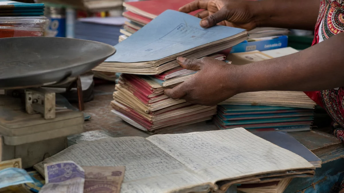 En Afrique, la hausse des fournitures et le manque de manuels rendent la rentrée plus coûteuse pour les familles