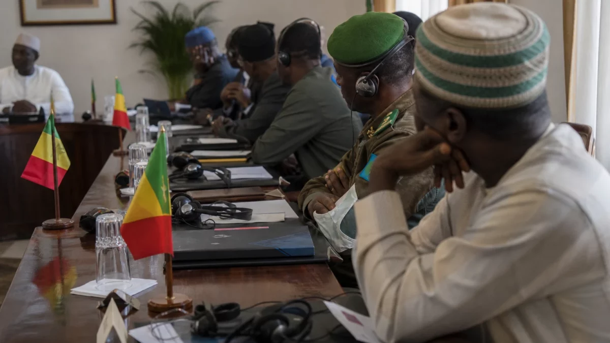 Au Mali, les attaques de Dioura et Sévaré exposent les limites de la riposte militaire face au JNIM