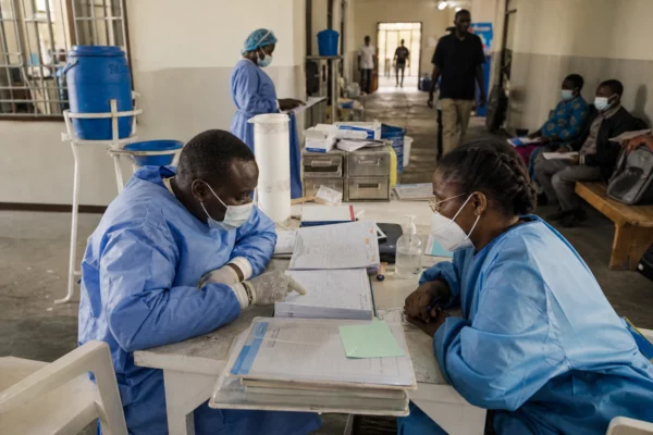 RDC : la riposte Ebola entre dans une phase de recul prudent, mais les foyers actifs restent nombreux
