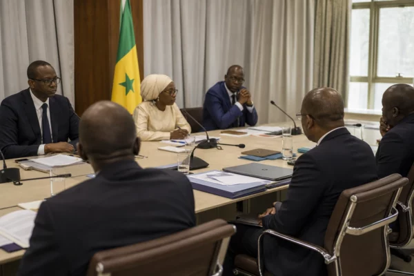 Au Sénégal, le traitement de la dette publique ouvre un bras de fer entre créanciers, réformes budgétaires et protection sociale