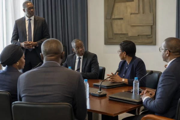 Au Sénégal, l’accord avec le FMI ouvre un débat sur la dette, la transparence et le coût social des réformes