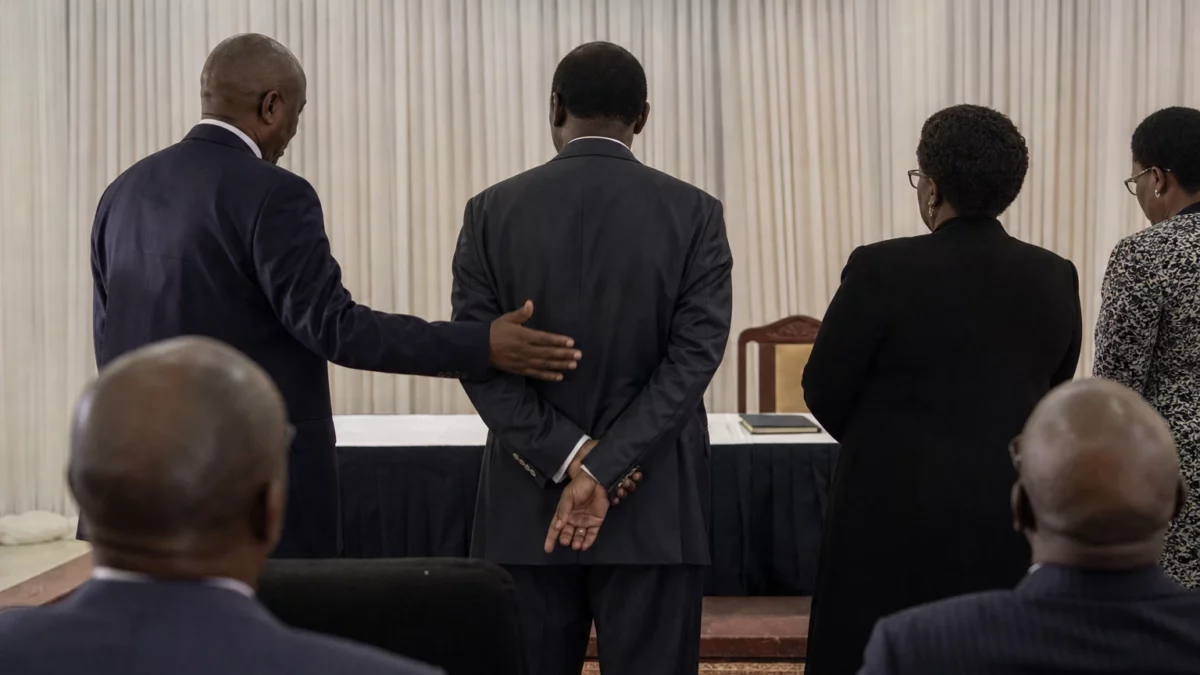 À Tooro, la succession d’Oyo en Ouganda ravive un bras de fer entre clan, famille royale et État