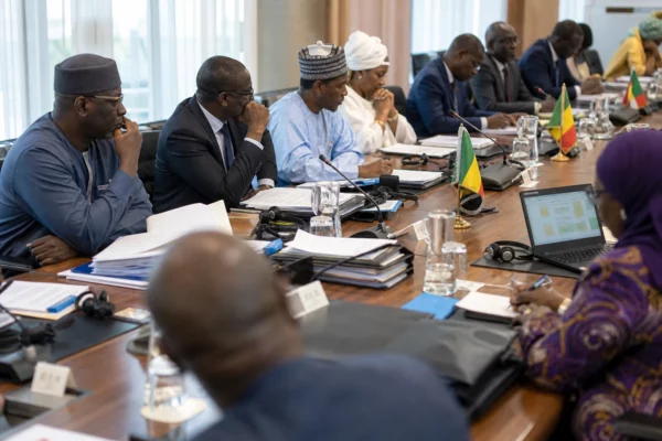 Sénégal : la digitalisation de l’état civil accélère, mais la sécurité des archives et la fraude freinent encore la réforme
