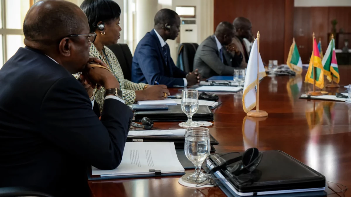 Le retour d’Embaló met à l’épreuve la transition militaire avant le scrutin présidentiel du 6 décembre en Guinée-Bissau